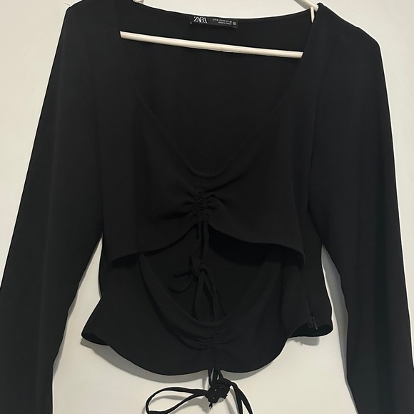 Zara Elegant Black Tie-Front Blouse - Picture 4 of 5